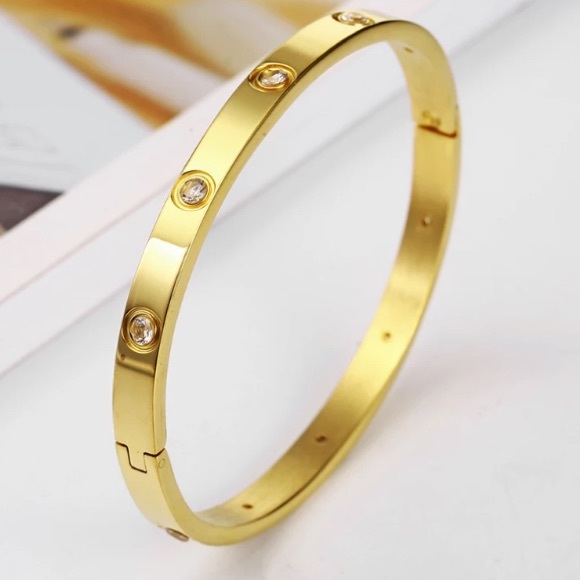 Rose gold/yellow gold plated stainless steelbangle - Picture 3 of 3